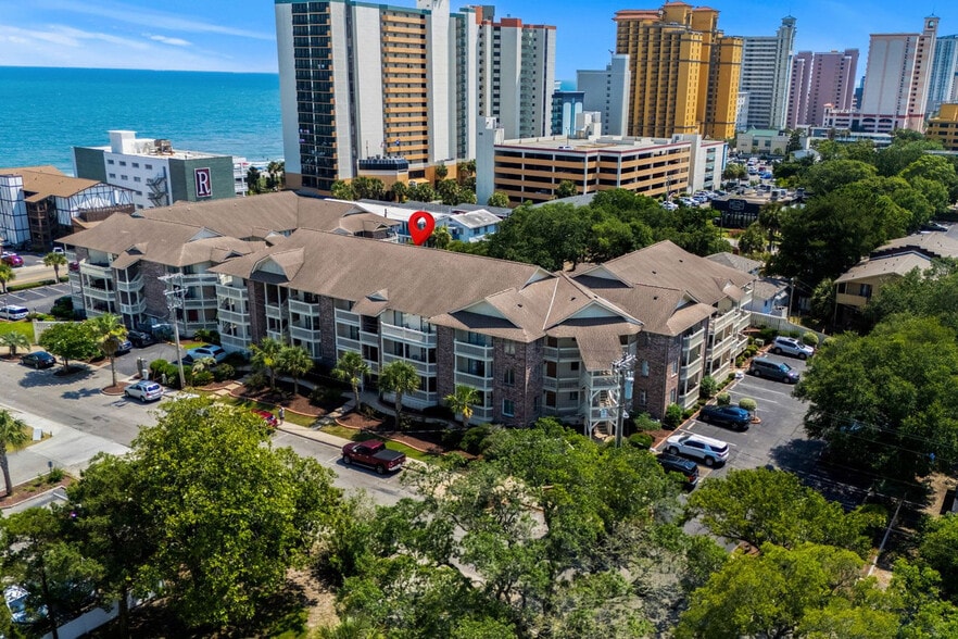 Building Photo - 2805B N Ocean Blvd