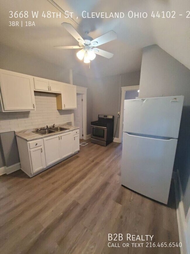 Building Photo - 3668 W 48th St