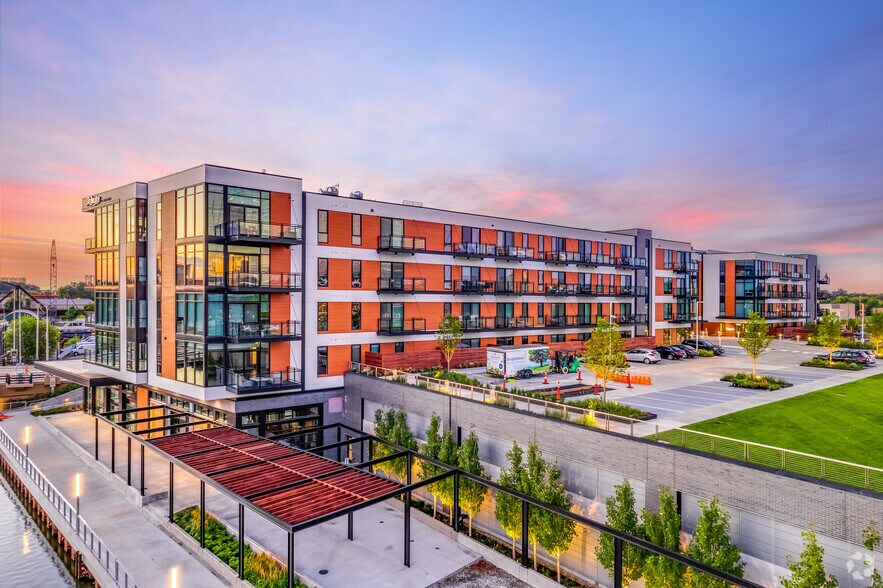 Tribute Apartments at R1VER 2033 S 1st St Milwaukee WI 53207 Apartment Finder