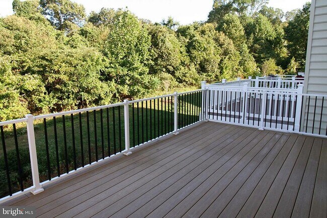Deck/Balcony - 553 Deep Creek Vw