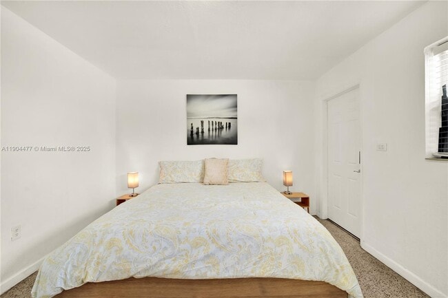 Building Photo - 1236 NE 109th St