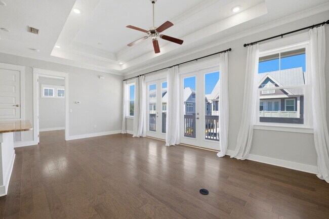 Building Photo - 26 E Pine Lands Lp