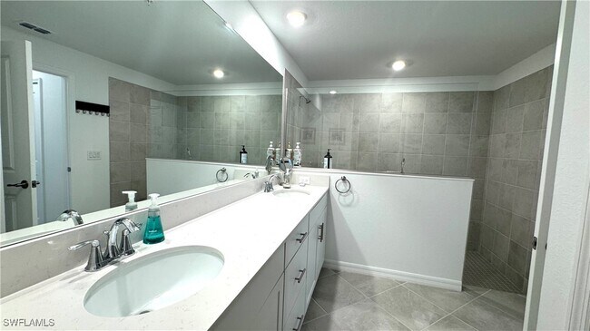 Building Photo - 16529 Kingwood Ln