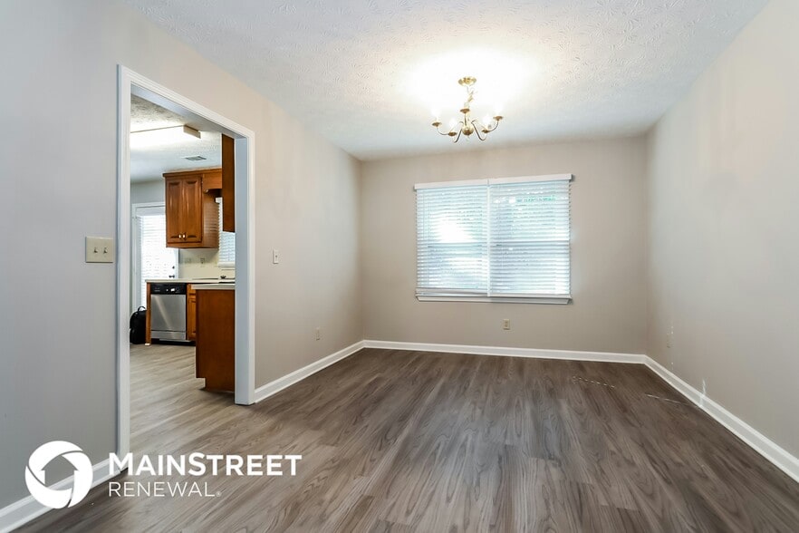 Building Photo - 608 Hunters Cove Ln