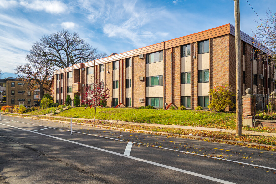 Primary Photo - First Place Apartments