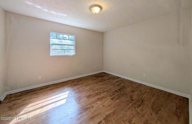 Building Photo - 2873 Yellow Pine Ct