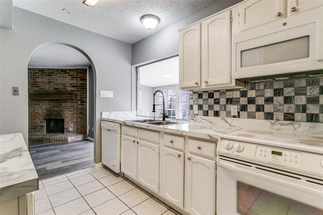 Building Photo - 5400 Dunson Dr