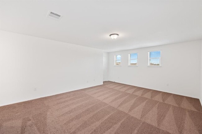 Building Photo - 210 McGinnis Trl