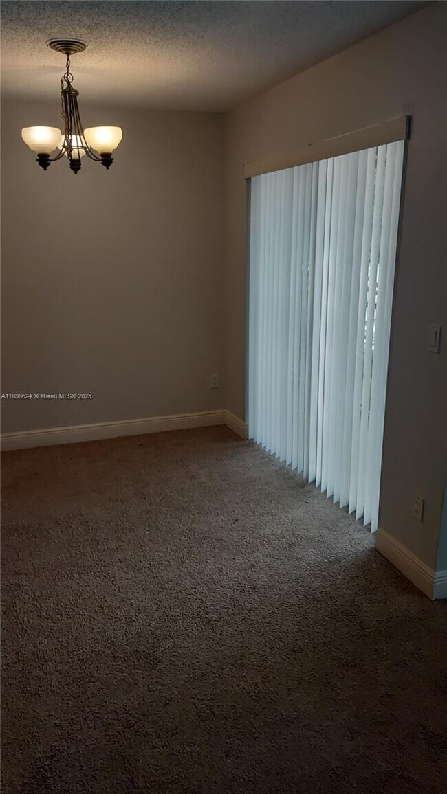 Building Photo - 1225 SW 46th Ave