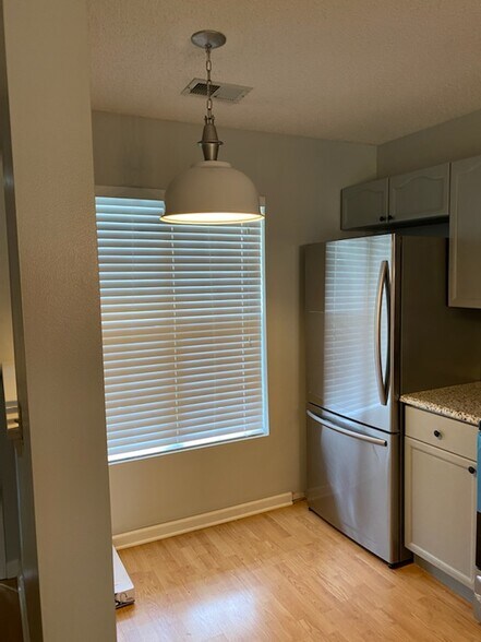 Building Photo - 2210 Cigar Ct