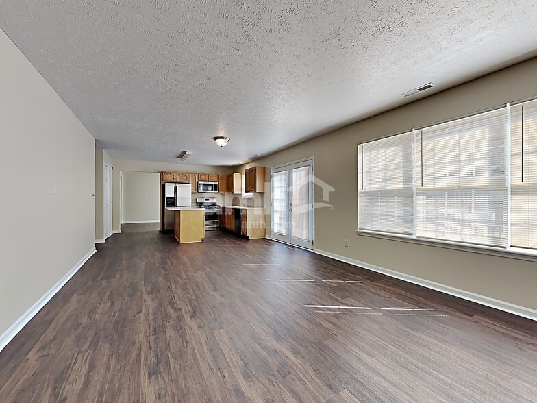 Building Photo - 4803 Oakton Way