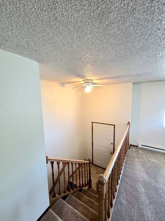 Building Photo - 112 Ridgemont Dr