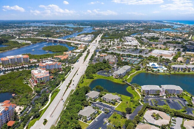 Building Photo - 353 S US Hwy 1