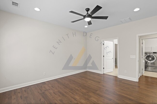 Building Photo - 1251 Northlake Blvd
