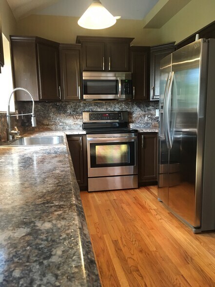 Building Photo - 4935 Granby Cir