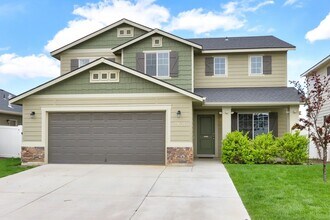 Building Photo - 4 Bed/2.5 Home In Kuna! - Pets Welcome!