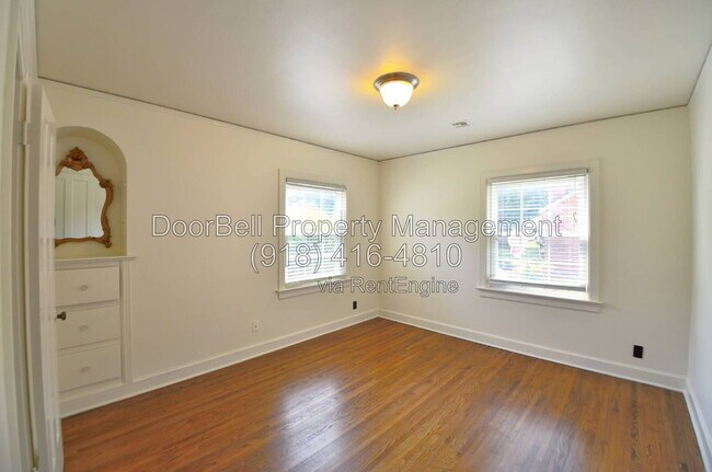 Building Photo - 1150 S Oswego Ave