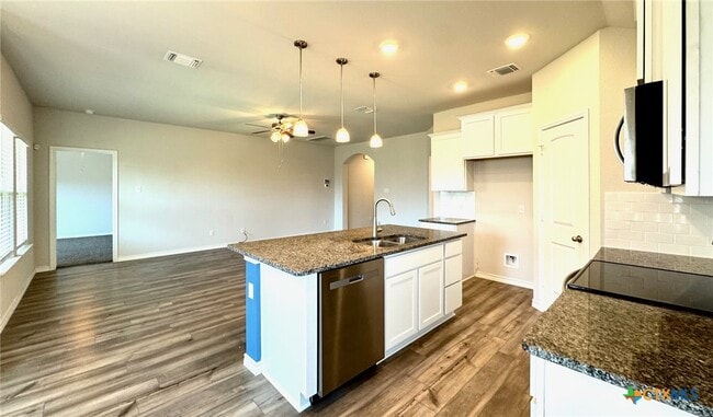 Building Photo - 6315 Matagorda Rd
