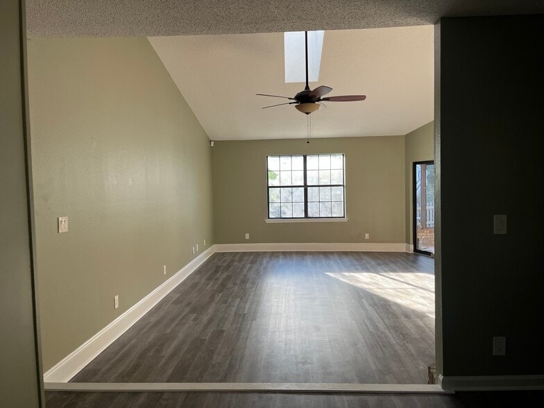 Building Photo - 3708 Carrington Pl