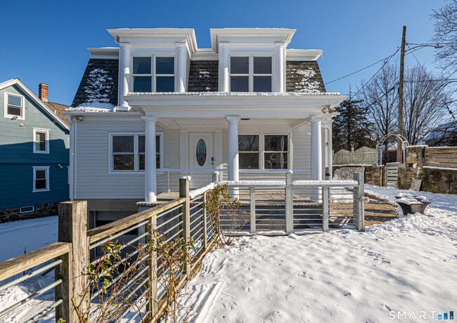 Building Photo - 7 Ann St