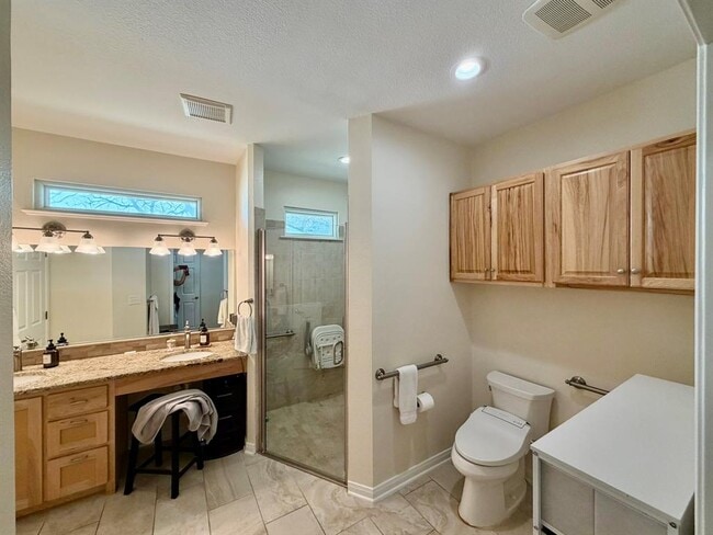 Building Photo - 103 Whispering Wind Dr