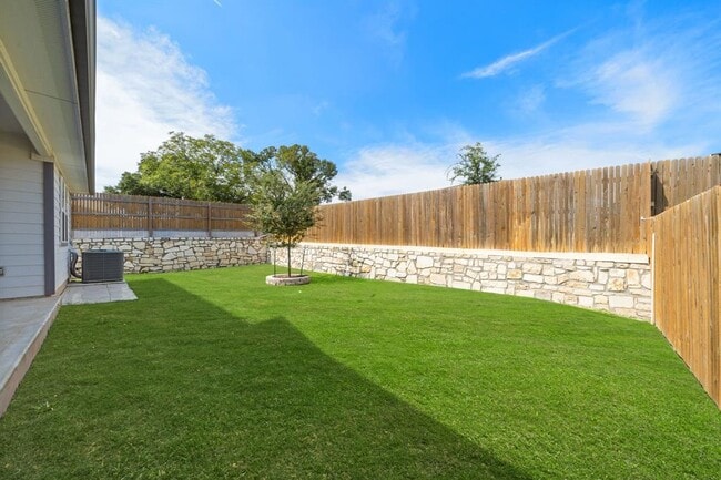 Building Photo - 14008 Zuhause Dr