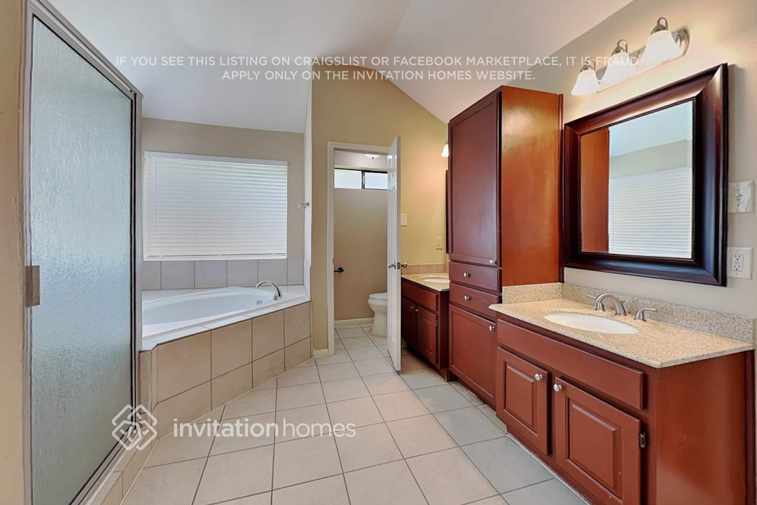 Building Photo - 12514 Mill Ln Dr