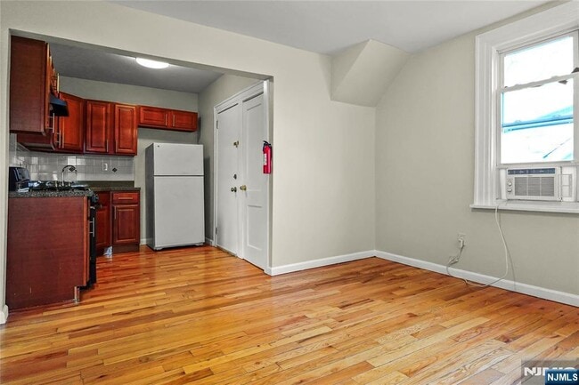 Building Photo - 117 Parkview Terrace