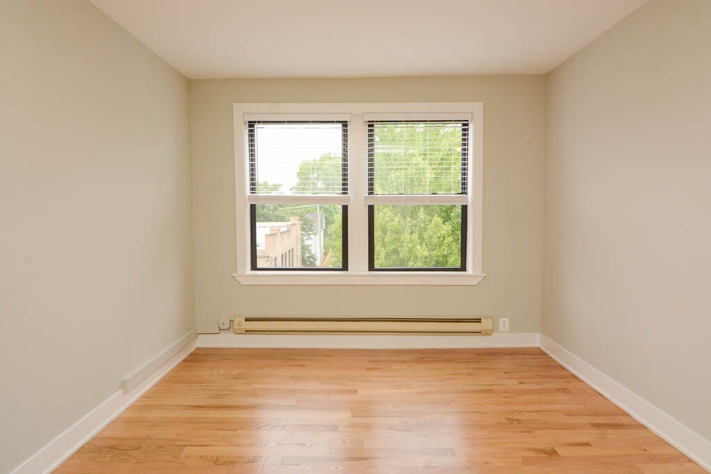 Building Photo - 4551 N Damen Ave
