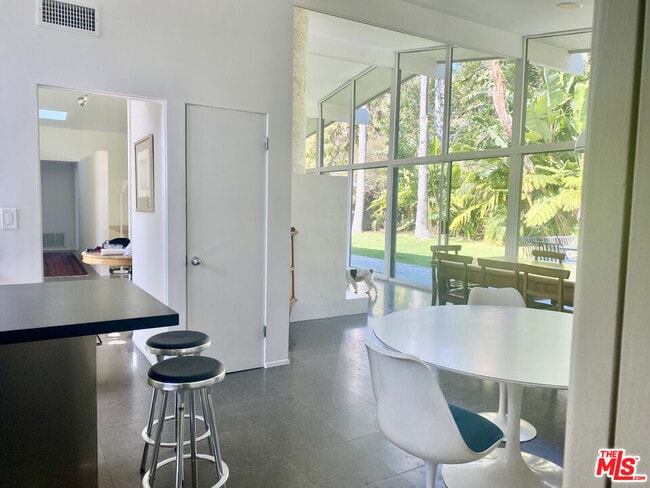 Building Photo - 30611 Las Estrellas Dr