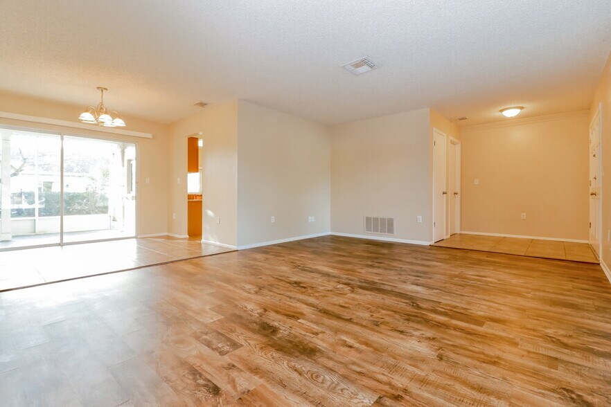 Building Photo - 13021 Sirius Ln