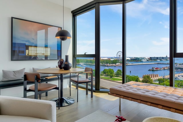 Building Photo - 211 N Harbor Dr