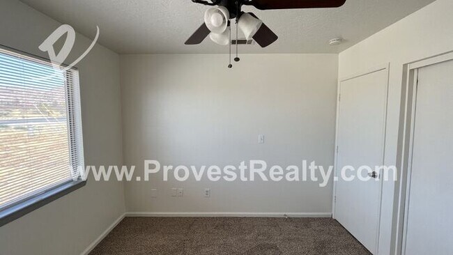 Building Photo - 3 Bed, 2 Bath Apple Valley Home!!!