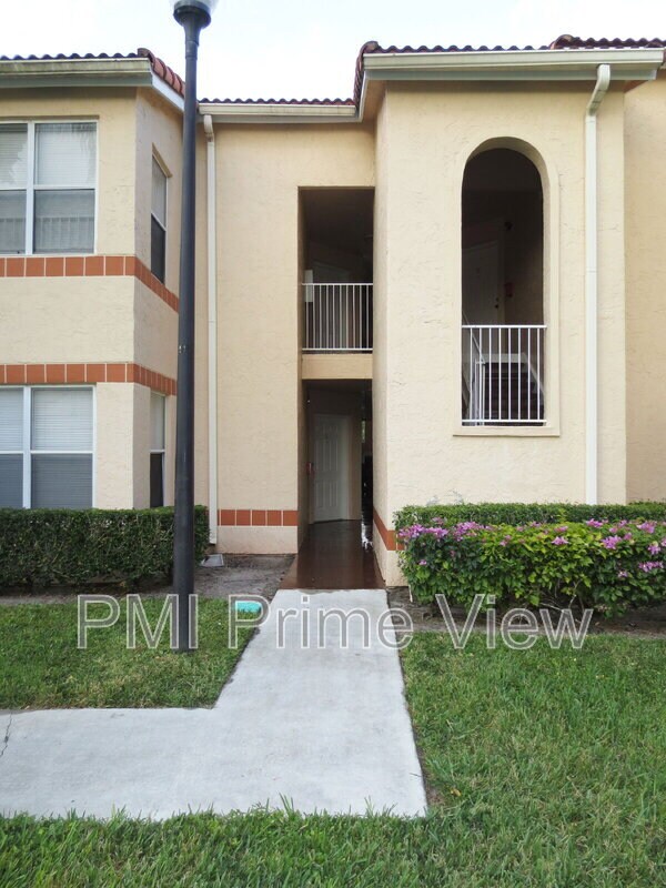 Building Photo - 3410 Pinewalk Dr N