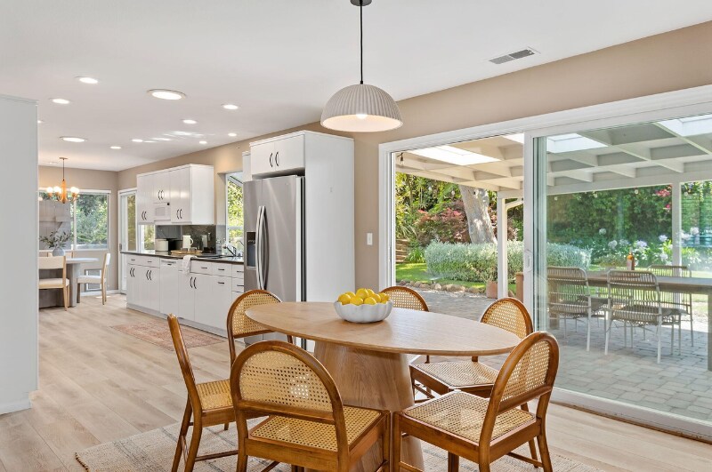 Building Photo - 358 El Gaucho Rd