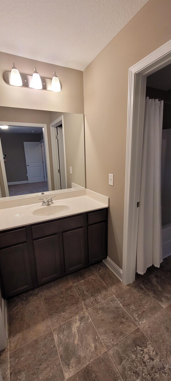 Building Photo - 103 W Rarity Ridge Pkwy