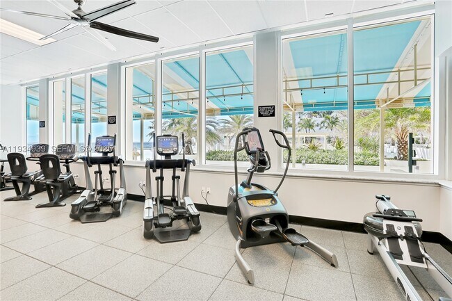 Building Photo - 2501 S Ocean Dr
