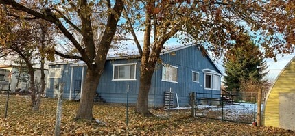 Building Photo - HOME ON HUDLOW (P#335)