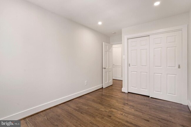 Building Photo - 1110 Wimbledon Dr