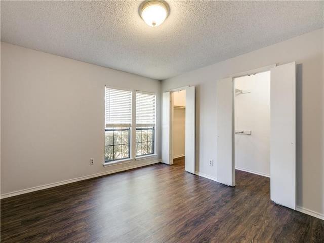 Building Photo - 15221 Berry Trail