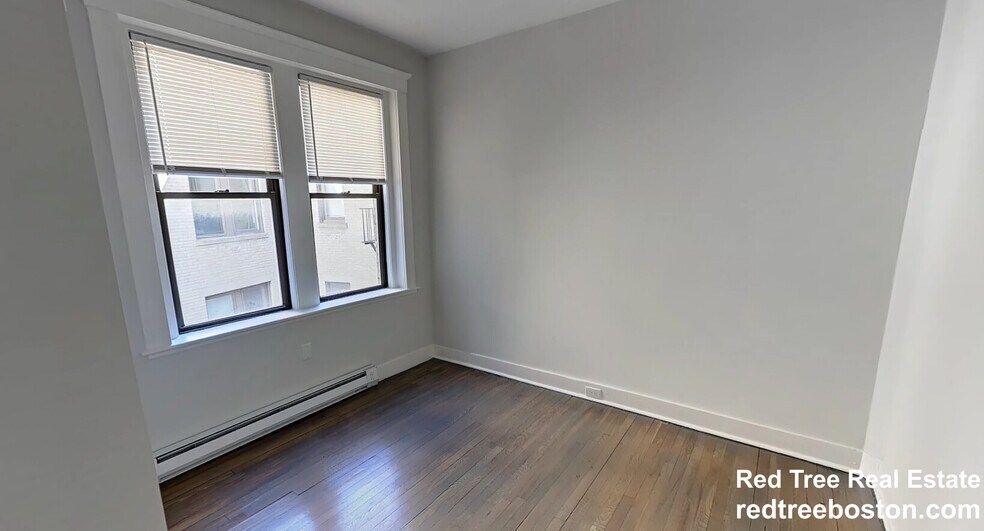 Building Photo - 77 Park Dr