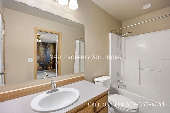 Building Photo - 1525 S Bailey Ave