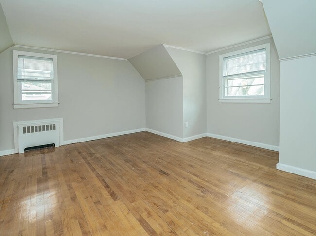 Building Photo - 65 Beechwood Dr