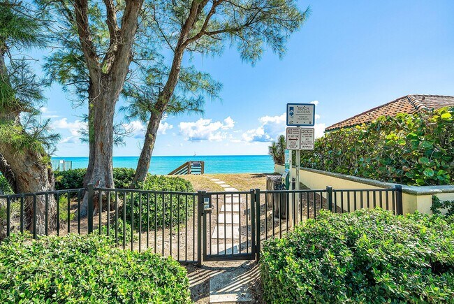 Building Photo - 157 Wells Rd