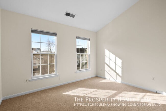 Building Photo - 9752 Evening Bird Ln