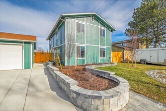 Building Photo - Fully Remodeled Home