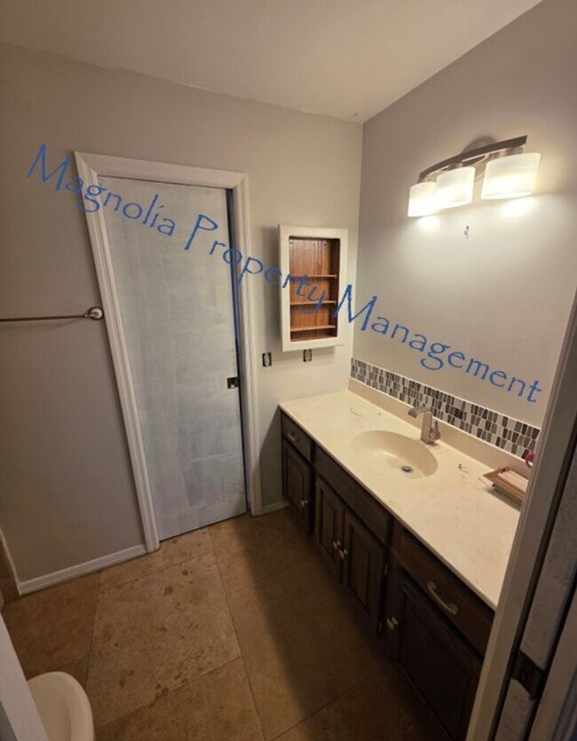 Building Photo - Bear Lake, Apopka (Seminole)