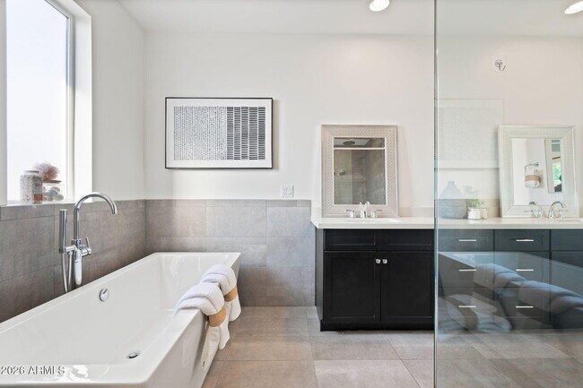 Building Photo - 3104 N 37th St