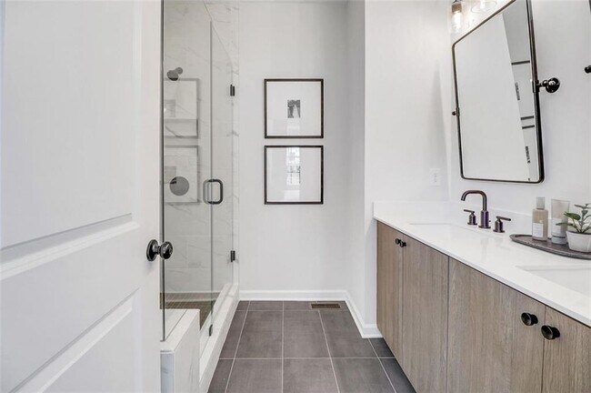 Building Photo - 4443 Buckley Way #65