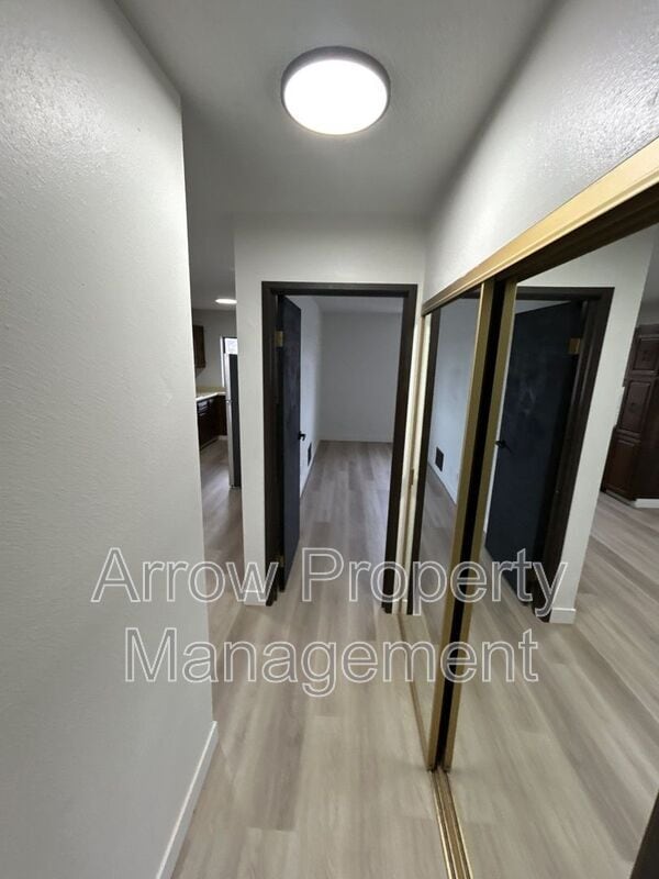 Building Photo - 201 E Arbor Ave